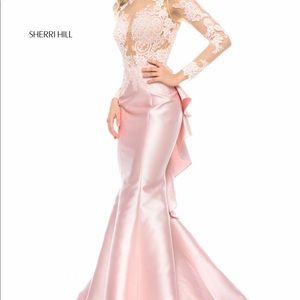 SIZE 2 Sherri Hill 51606